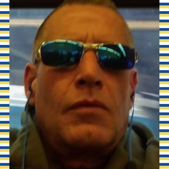 Meet your Posher, Ray - Picture 2 of 2